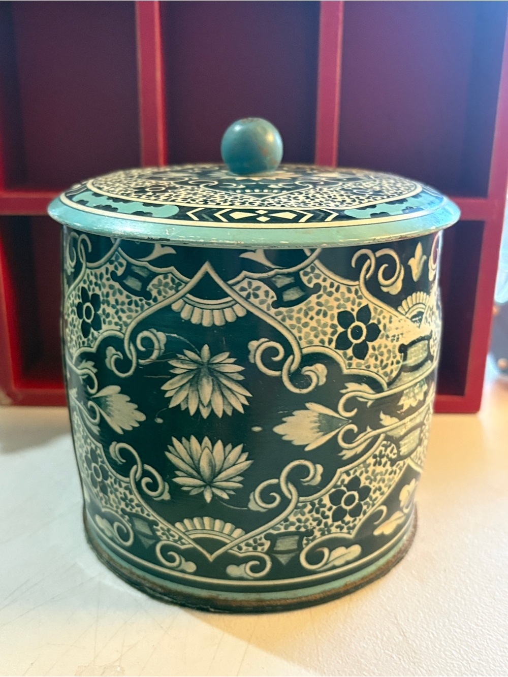 Daher Embossed Tin England Vintage